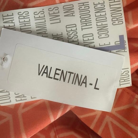 NWT LuLaRoe Valentina Top in Orange & White Sz. L - Picture 4 of 5